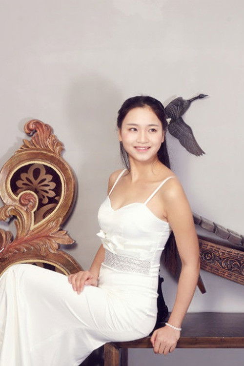 Bingqing Meng as Teacher Meng