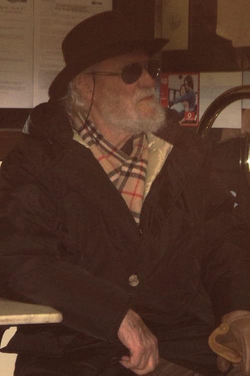 Remo Capitani as Barrett henchman (uncredited)