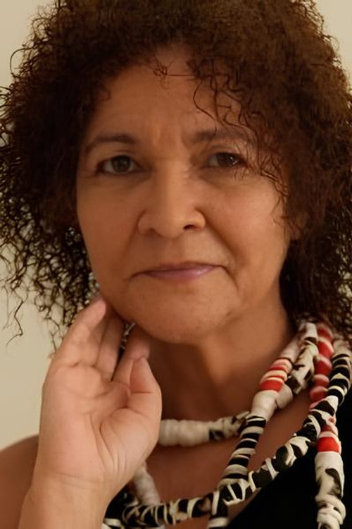 Joelma Neves as Mãe