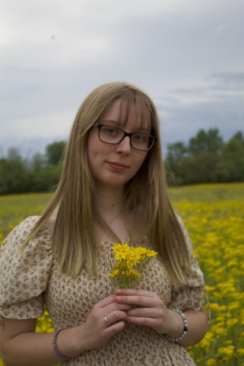 Tayler Owens as Lauren the Producer