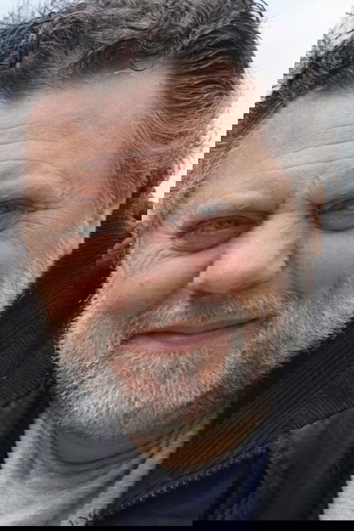 Denny Cecchini as Maurizio