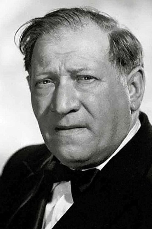 Gregory Ratoff as Petroff