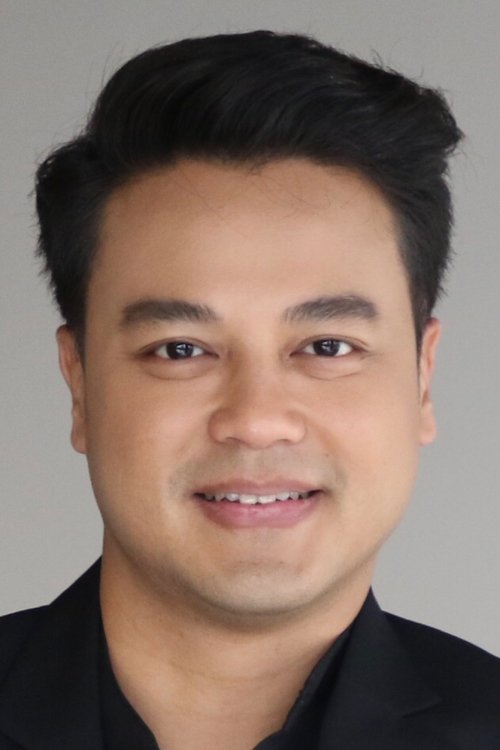 Pitisak Yaowananon as Num