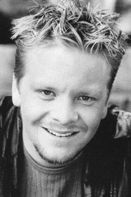 Aeryk Egan as Young Nelson