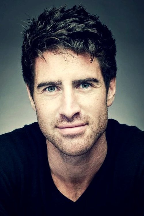 Darren Killeen as Cruise