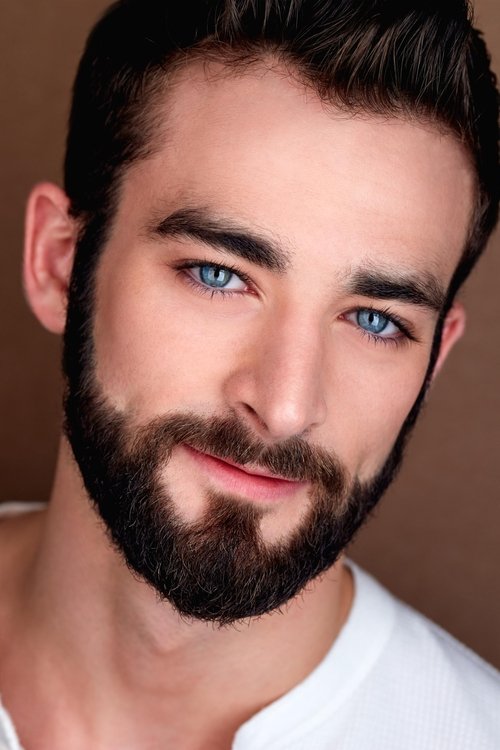 Logan Schmucker as Lucas