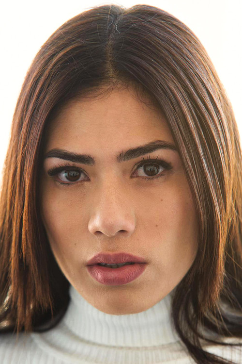 Paula Grimaldo as Ana