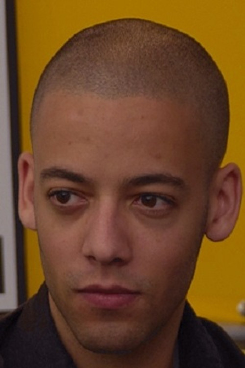 Ian Van Der Heyden as Kieren