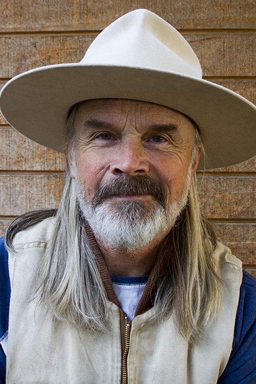 Jørgen Klubien as (voice)