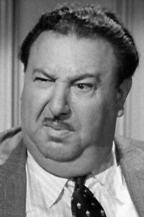 Jack 'Tiny' Lipson as Man in Cafeteria (uncredited)