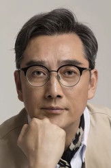 Simon Yu Sai-Tang as Siu Duen’s colleague
