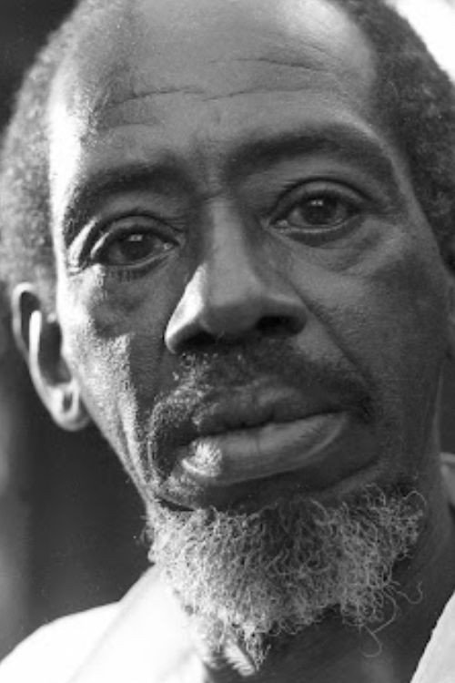 Mário Gusmão as Zeca