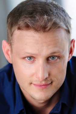 Justin France as Bill Dalton