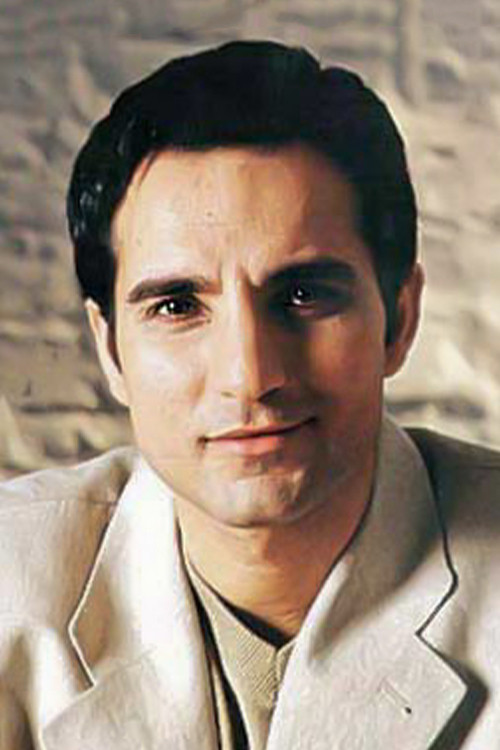 Rafet El Roman as Adem