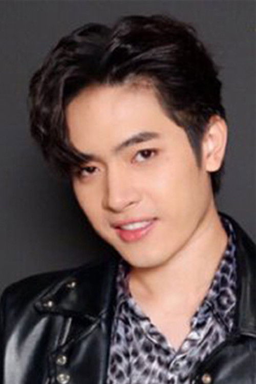 Camp Kunathip Trakarnchan as Chris