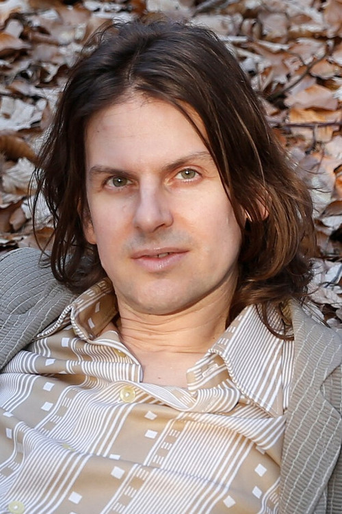 Andrew Robertson as Landlord