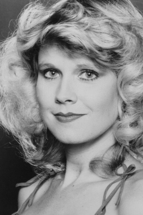 Becky Hobbs as Chanteuse