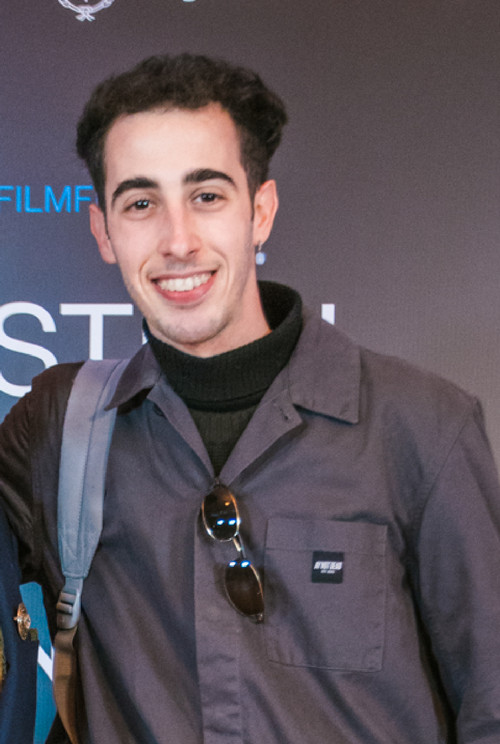 Julián Vladimir Schmidt as Himself