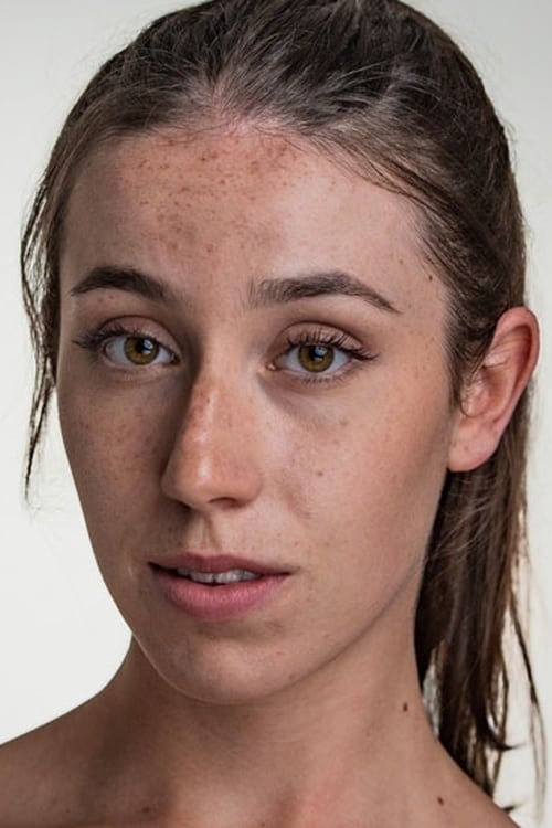 Chloe Endean as Wenna Kowalski