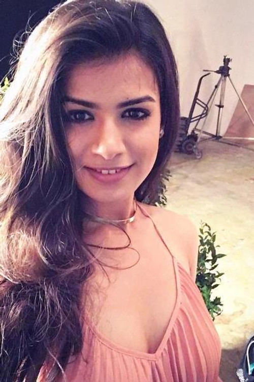 Pritha Bakshi as Seema Tomar