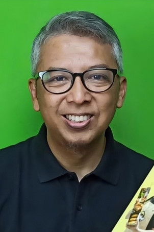 Daan Aria as Mr. Danu