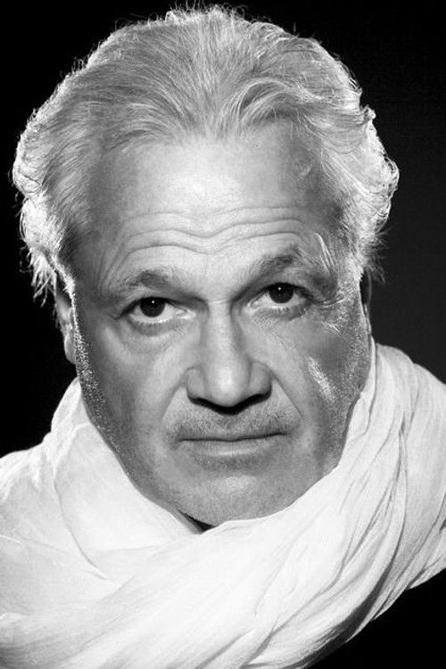 Franck Cabot-David as Henri Lartigue