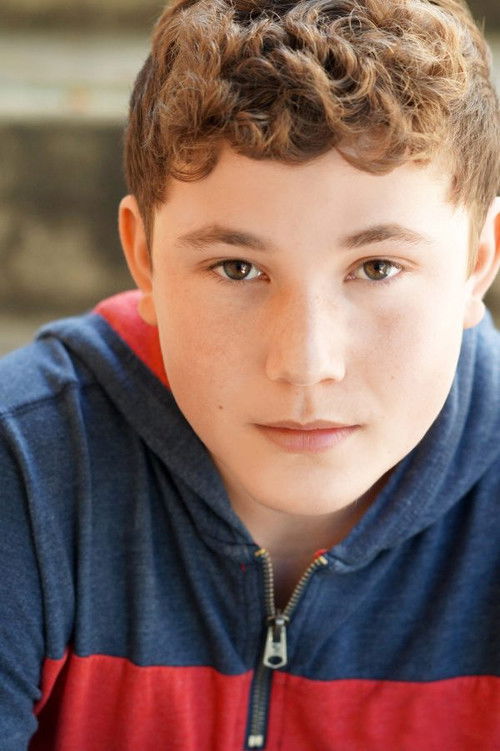 Aidan Cullen as Shaun
