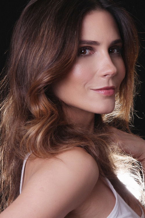 Ana Carolina Godoy as Carol