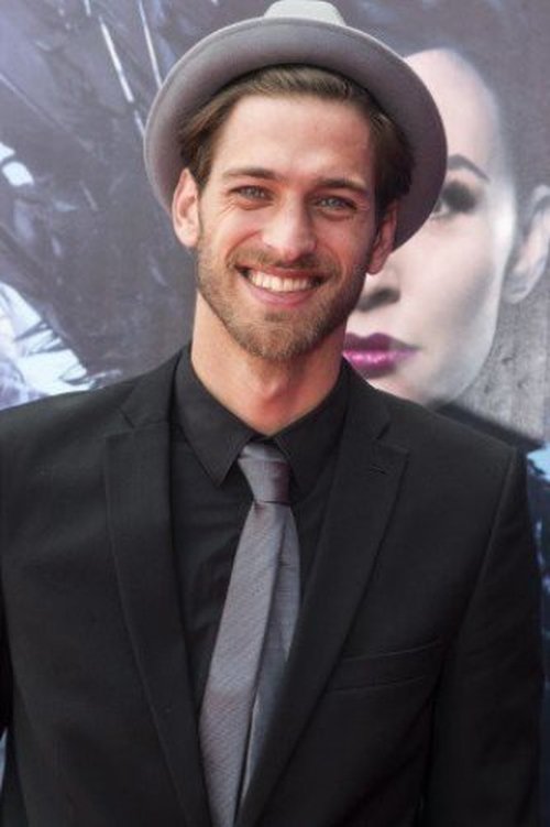 Vincent Banić as Grimbeck