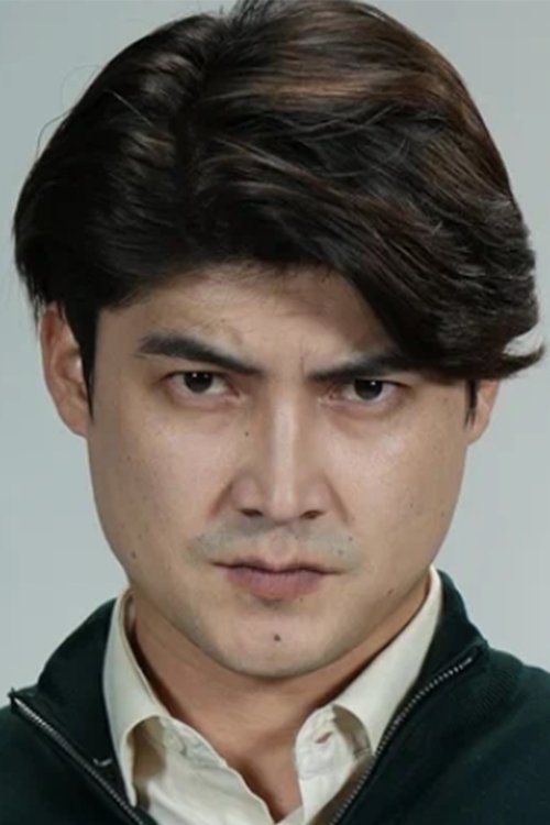 Kuanysh Kudaibergen as Ali Rashid (child)