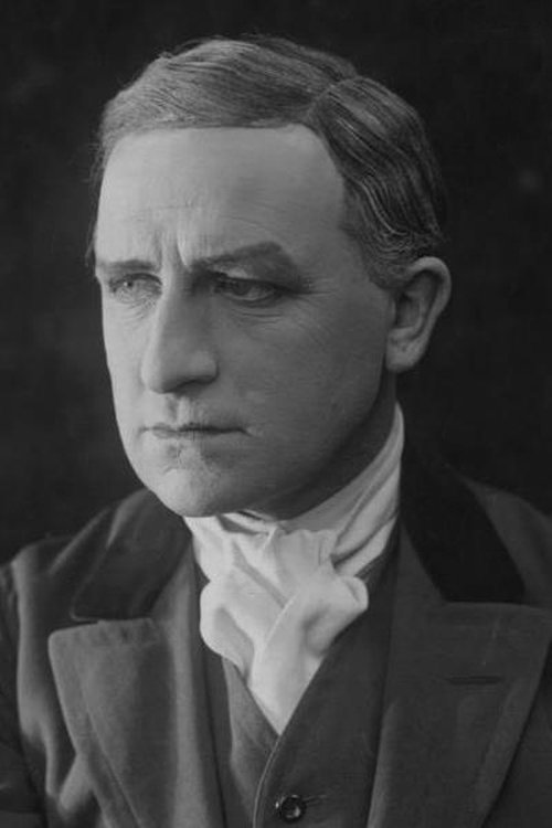 Viggo Wiehe as Toms bedstefar