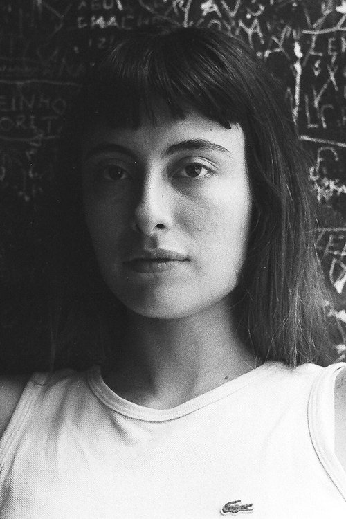 Antonia Baudouin as Caru