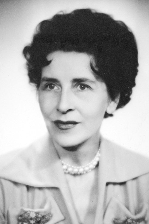 Ella Hval as Karstens mor