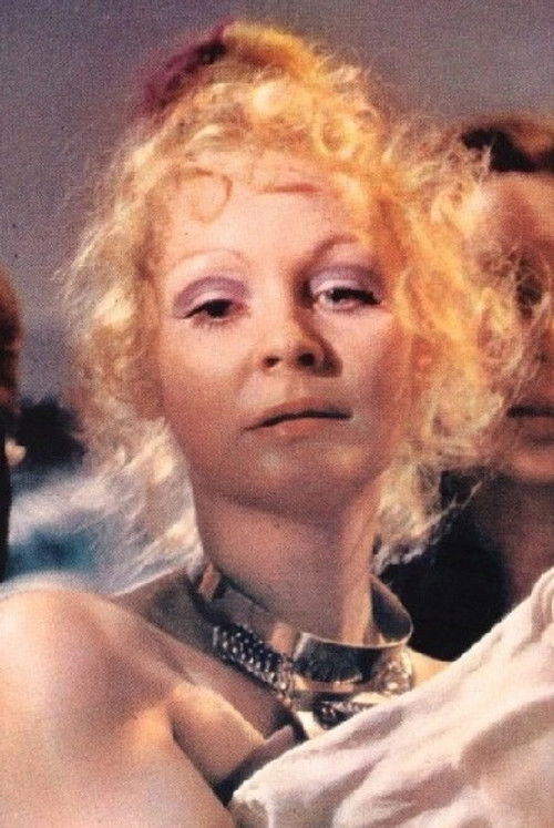 Elke Haltaufderheide as Astrid Paulisch