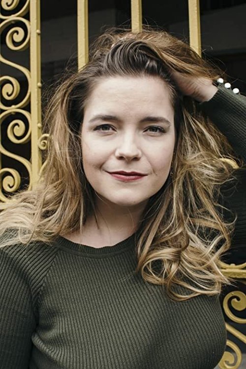 Lieke van den Broek as Barkeeper