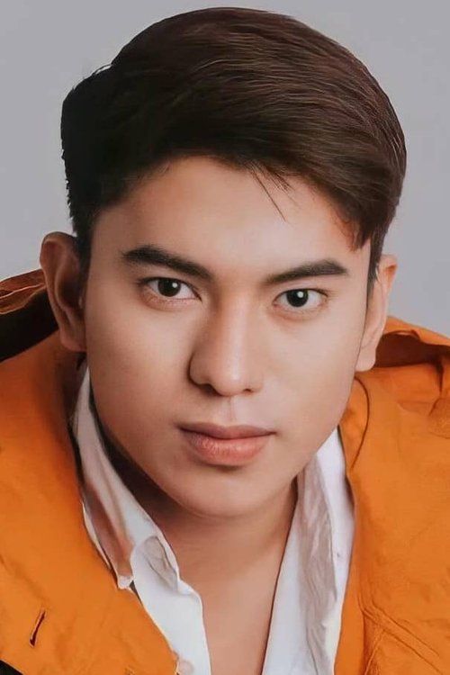 Mhack Morales as Lucas