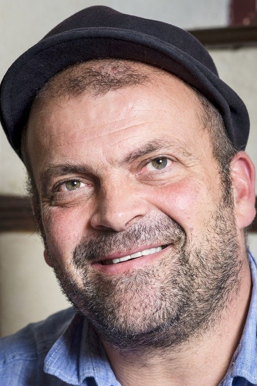 Nicholas McGaughey as Carl