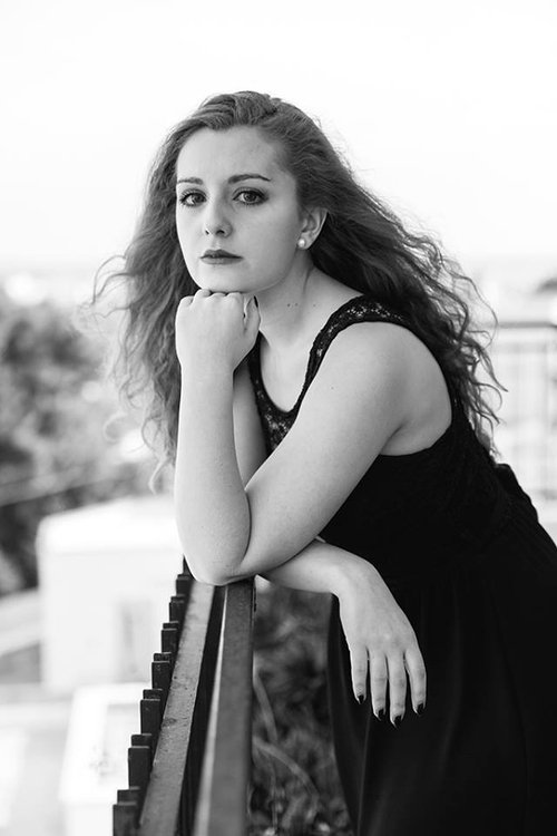 Diandra Elettra Moscogiuri as Cliente club