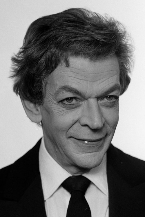 Gaétan Labrèche as Me Mayer