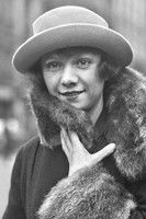 Thérèse Dorny as Aunt Hortense