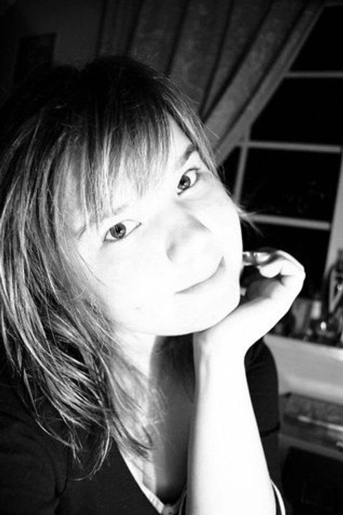 Triinu Paabut as Lisbet (voice)