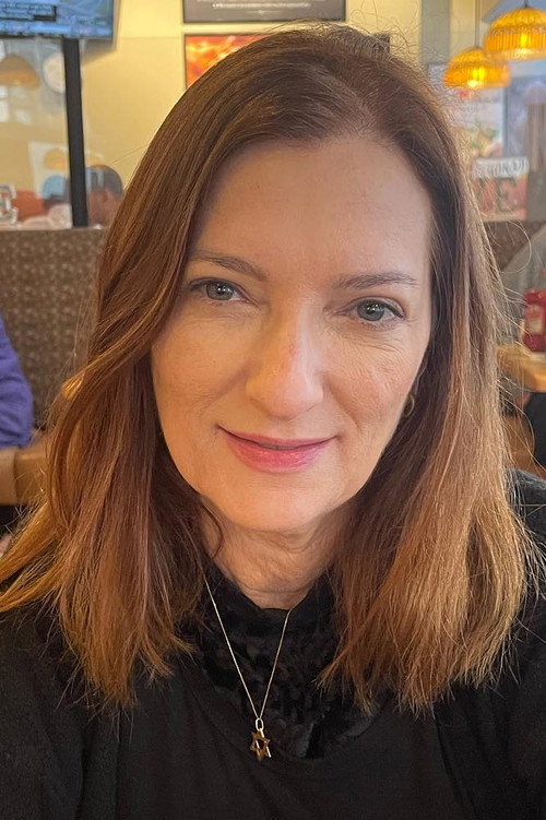 Miriam Ficher as Mãe do Jobi