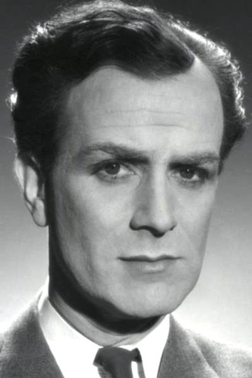 Erling Schroeder as Erik Dinesen