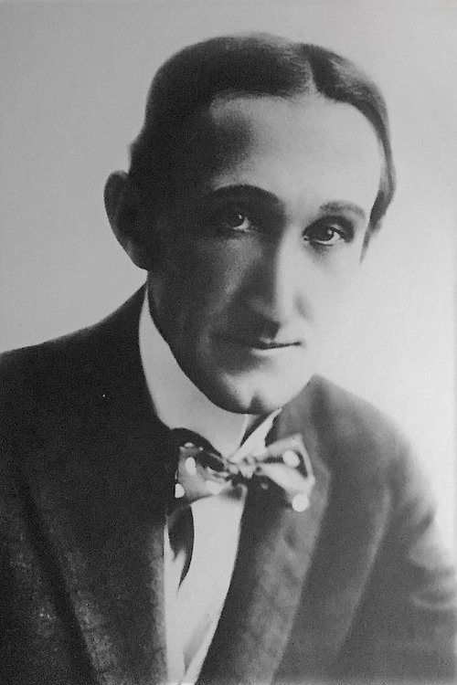 Frank Hayes as Charles W. Grannis (uncredited)