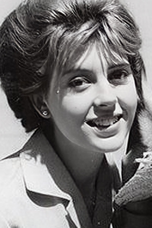 Claudia Mores as Clyde