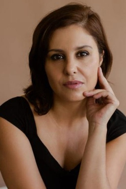 Adriana Sottomaior as Viviane