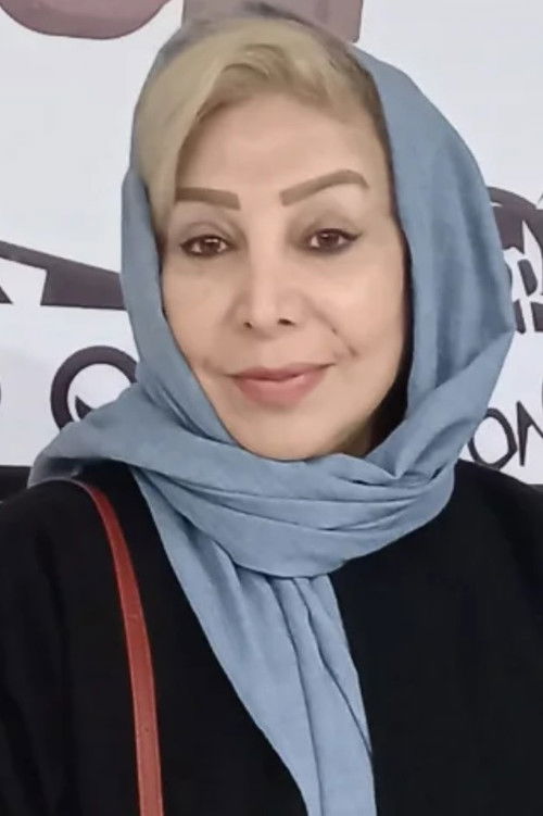 Fatemeh Rezaei as Dr. Riazi
