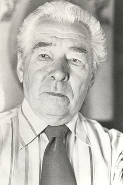 Czeslaw Grocholski as General