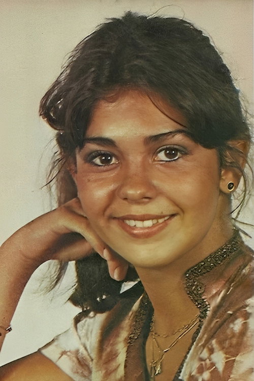 Sonia Regina as Eunice