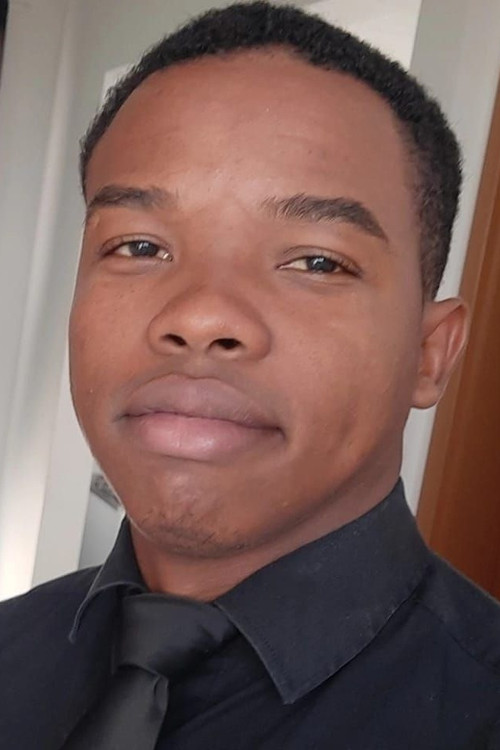 Douglas Dw Eduardo as Gilson de Souza